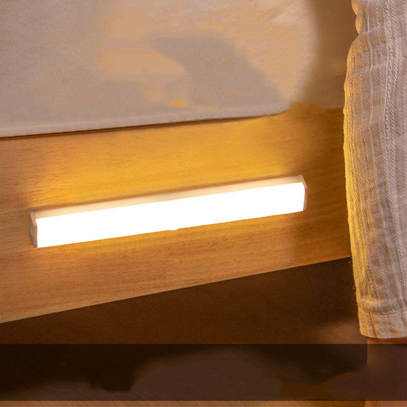"LED Sensorleuchtleiste – Präzise Bewegungserkennung, Automatische Beleuchtung, Energieeffizient und Einfache Montage"