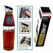 "Premium 500ml Ölflasche aus Hochweißglas, Messbar & Küchengeeignet - Unterschiedliche Designs in Rot erhältlich"