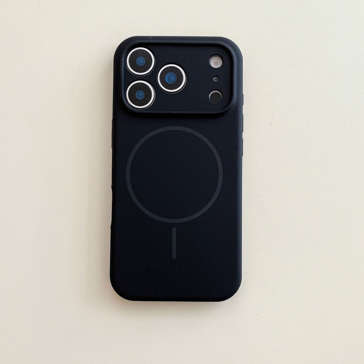 "Präzisionsgeschnittene Vollabdeckung Silikon Handyhülle mit Magnetverschluss - Stoßfest, Kratzfest für iPhone 17 Modelle"