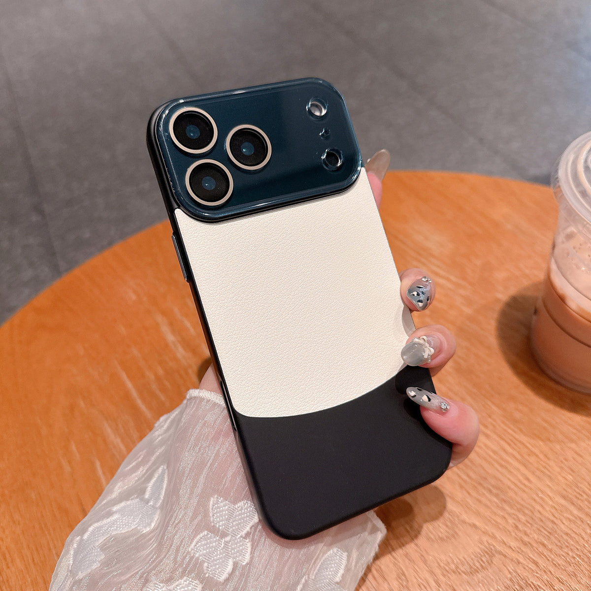 Schutzhülle für Phone 17