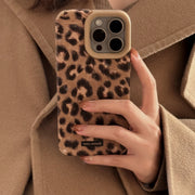 "Europäische und Amerikanische Leopardenmuster Plüsch Lanyard Handyhülle im Vintage-Stil, Stoßschutz, Synthetikleder, Kompatibel mit iPhone"