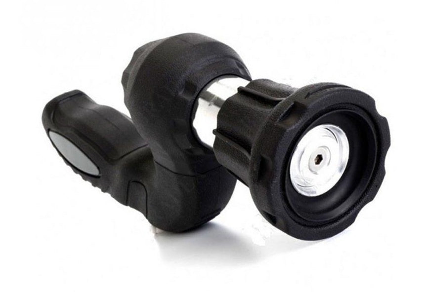 "Leistungsstarke Mighty Power Schlauchdüse - Ideal für Garten und Autowäsche mit 5 einstellbaren Sprühoptionen"