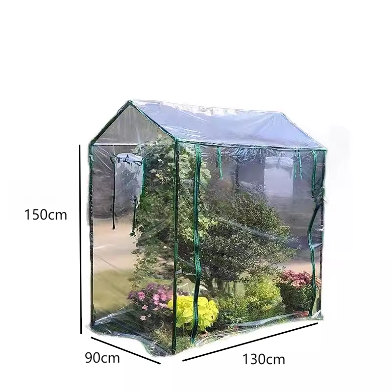 "Robustes Gartenhaus-Isoliercover: Frost- & Regenschutz mit Rolltür für optimales Pflanzenwachstum"