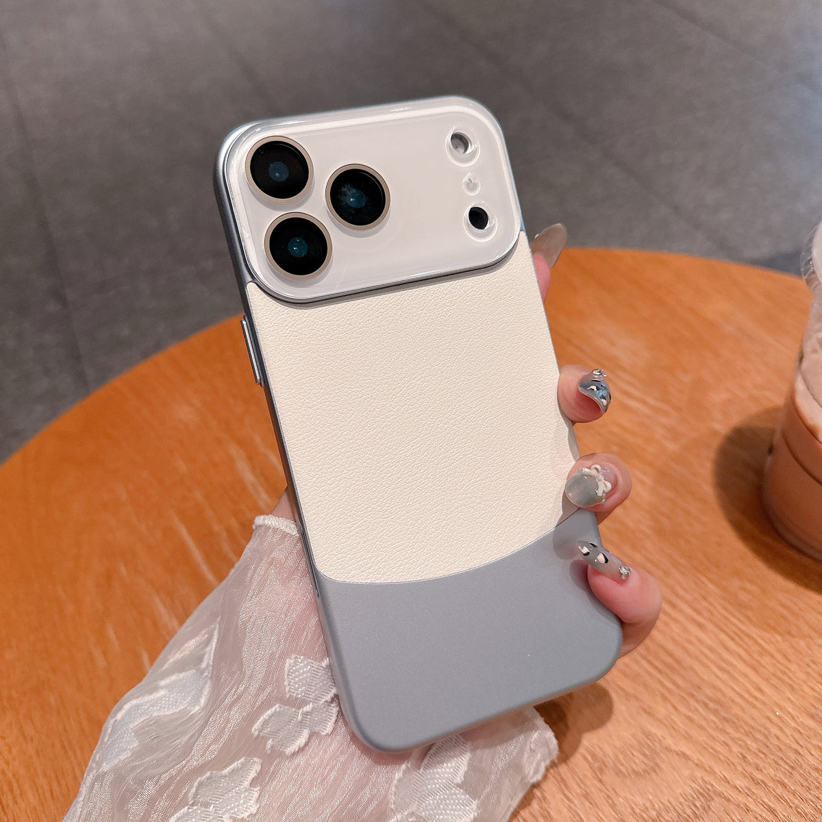 Schutzhülle für Phone 17