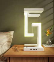 "Designer Balance-Lampe mit kabelloser Smartphone-Ladefunktion und magnetischem Schwebeeffekt für Zuhause und Büro"