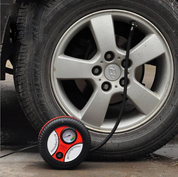 "Hochwertiger Auto-Luftpumpe, Tragbarer Elektrischer Reifen-Inflator, ABS Kunststoff, 1000A, 880W, Inklusive Zubehör"