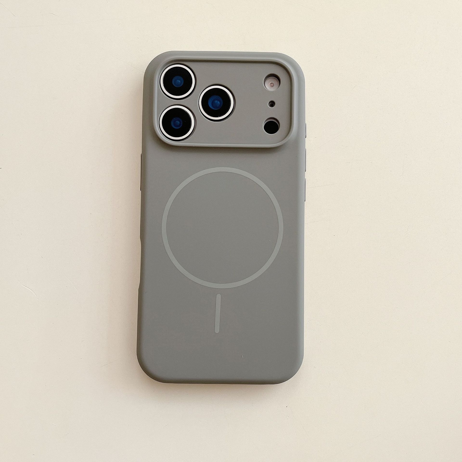 "Präzisionsgeschnittene Vollabdeckung Silikon Handyhülle mit Magnetverschluss - Stoßfest, Kratzfest für iPhone 17 Modelle"