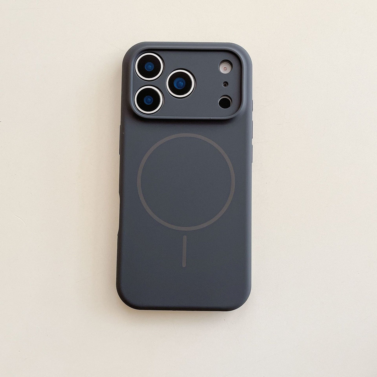"Präzisionsgeschnittene Vollabdeckung Silikon Handyhülle mit Magnetverschluss - Stoßfest, Kratzfest für iPhone 17 Modelle"
