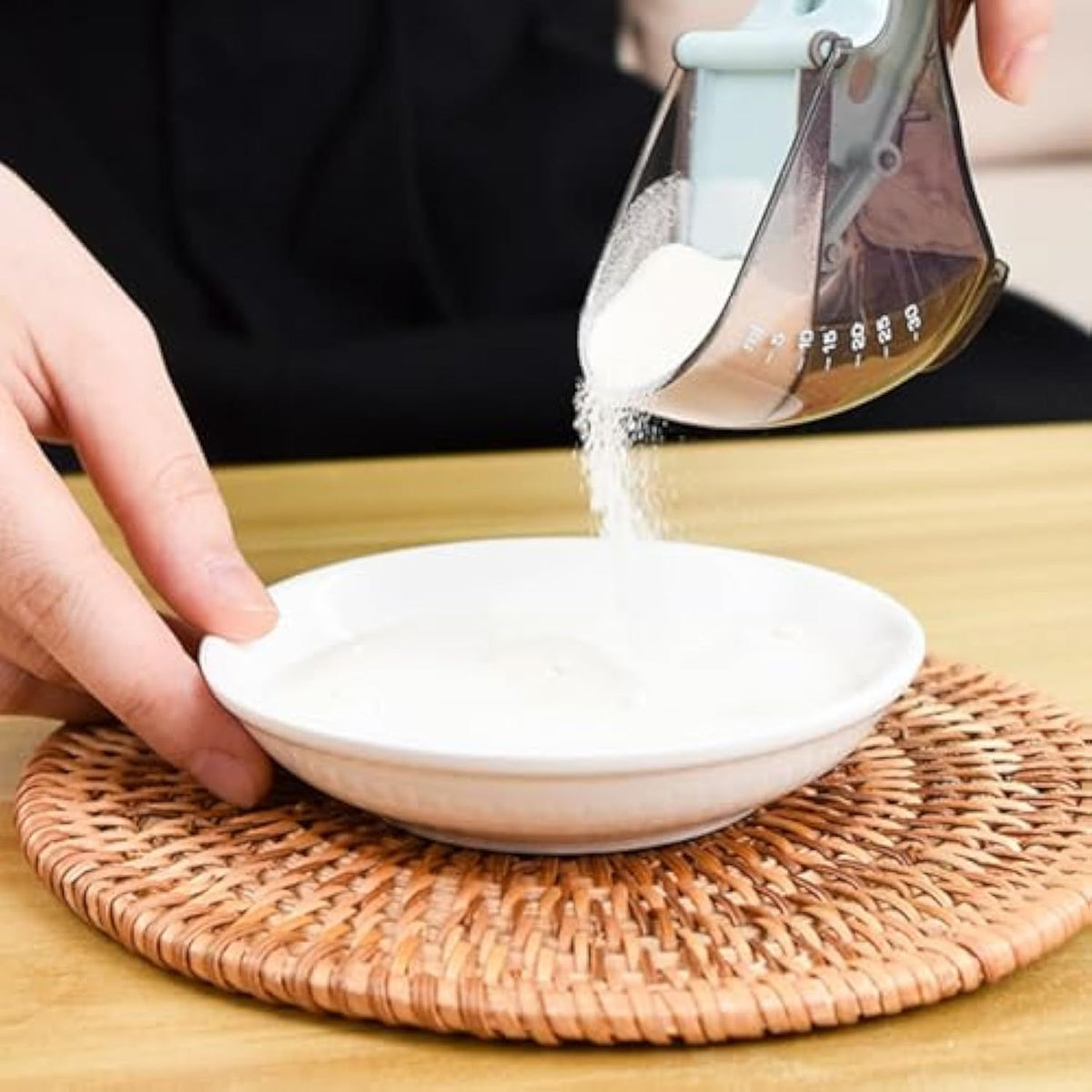 "Praktischer Edelstahl Futterschaufel mit Waage - Leichte & Hygienische Haustierfutter Messlöffel für gesunde Ernährung"