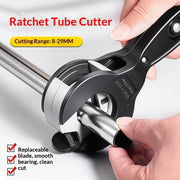 "Robuster PVC-Rohrschneider mit auswechselbarer Klinge und großem Lager: Präzises Schneiden leicht gemacht!"