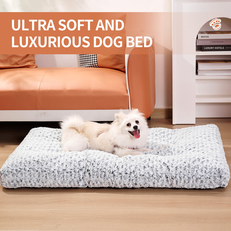"Komfortables Hunde Bett aus Samtrosa mit Extra Weicher Baumwollfüllung und Waschbar"