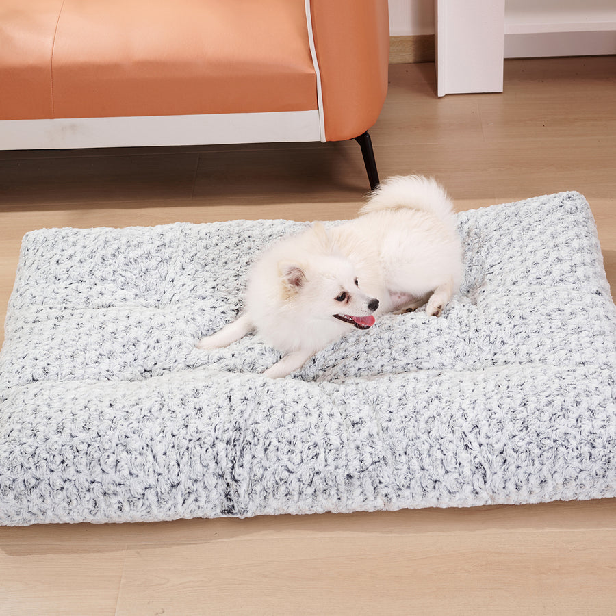 "Komfortables Hunde Bett aus Samtrosa mit Extra Weicher Baumwollfüllung und Waschbar"
