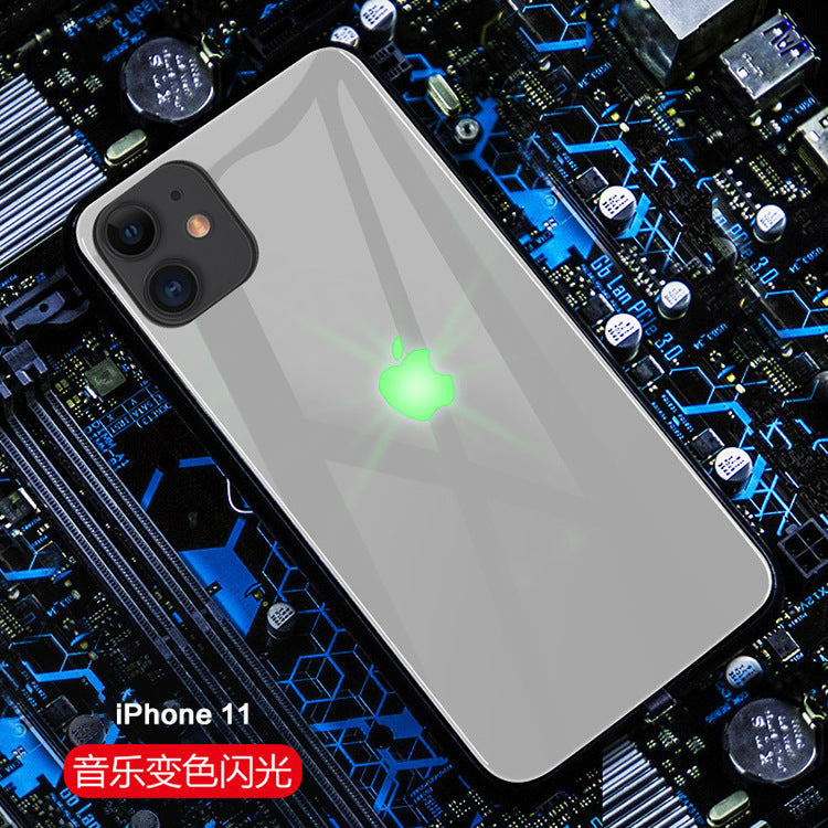 "Leuchtende Handyhülle für iPhone 11 Pro, XS Max, XR & 13: Sprachgesteuertes Farblicht, Gehärtetes Glas, Verschiedene Farben & Muster"