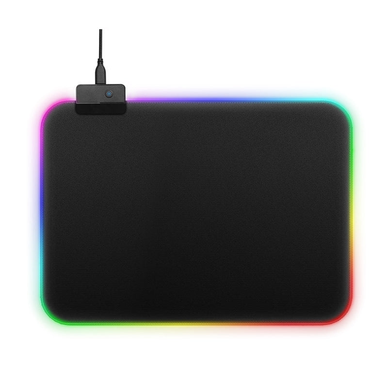 "XXL Gaming Mauspad mit LED Beleuchtung, USB Betrieb, Rutschfestem Gummiuntergrund und Präziser Mikrofaser Oberfläche - 800x300x4mm"