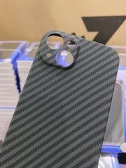 "Ultra-dünne Kevlar Handyhülle, PC-Kohlefaser, 3D-Trenddesign, Stoß- und Verschleißfest für iPhone 13/14 Serie"