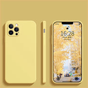 "Exklusive Liquid Silikon Handyhülle mit feinen Löchern und geraden Kanten für iPhone - Einfacher Stil, Solide Farbe"
