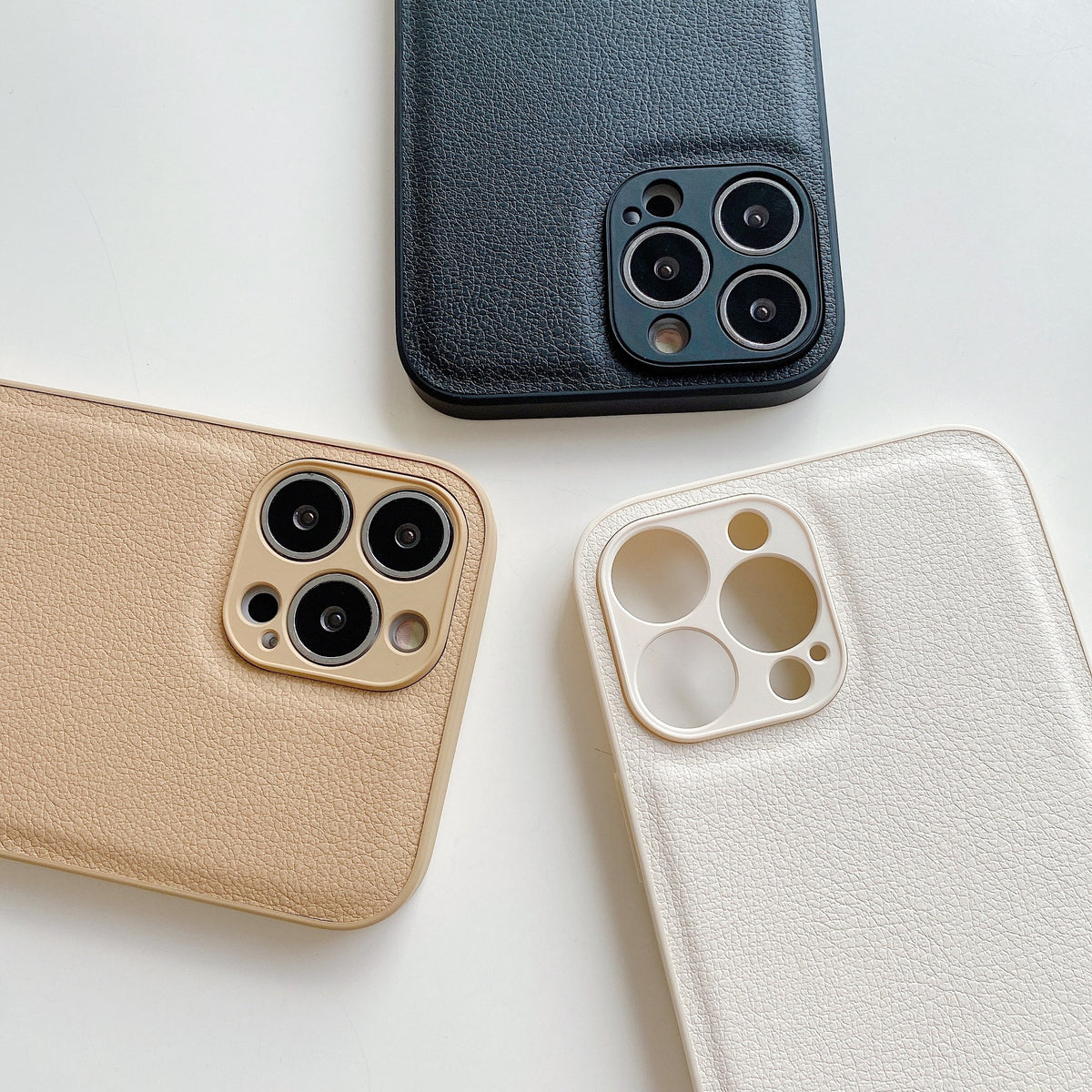 "Premium Leder Silikon Handyhülle, Stoßfest und Kompatibel mit iPhone Modellen"