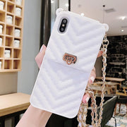 Stylische Umhängetasche mit Kettenriemen & Kartenfach für Handys 📱