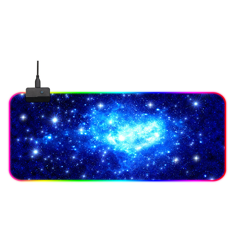 "XXL Gaming Mauspad mit LED Beleuchtung, USB Betrieb, Rutschfestem Gummiuntergrund und Präziser Mikrofaser Oberfläche - 800x300x4mm"