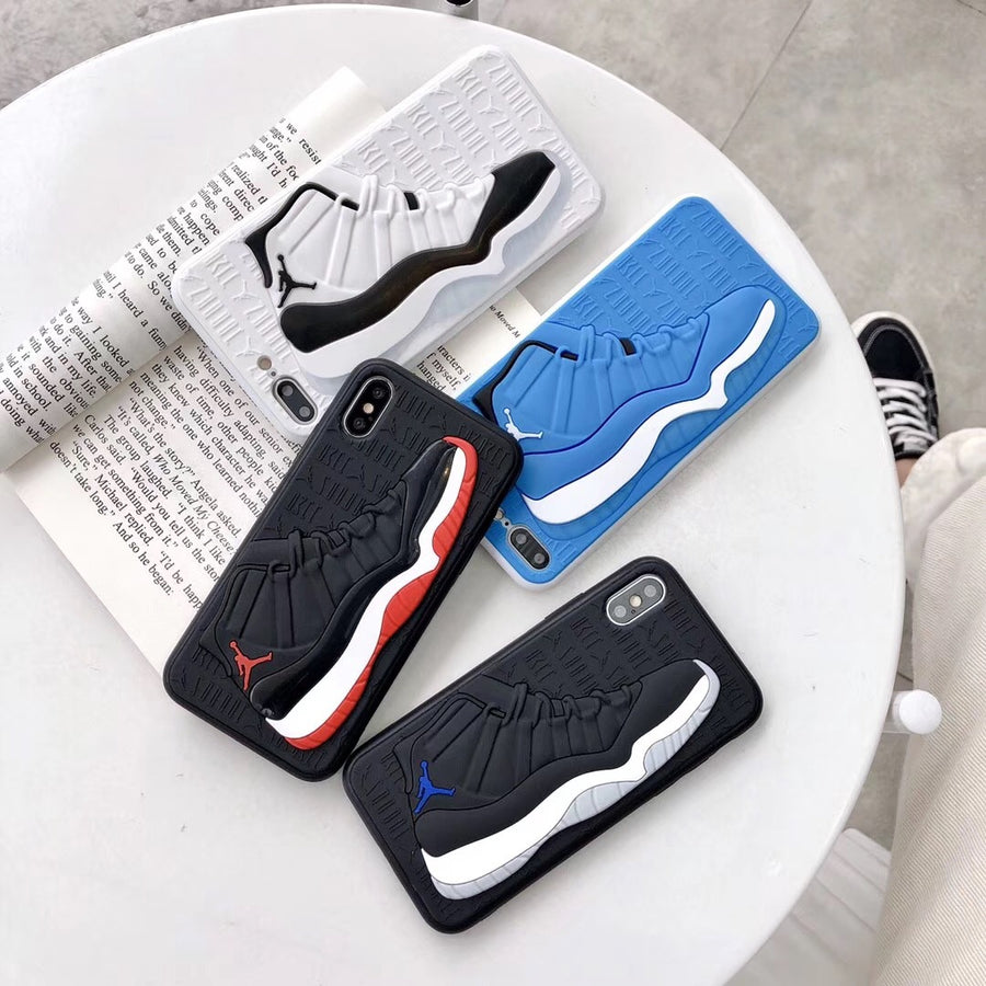 "Jordan Big Devil Sneaker Handyhülle - Kompatibel mit iPhone Modellen, TPU Material, Vielfältige Farben"