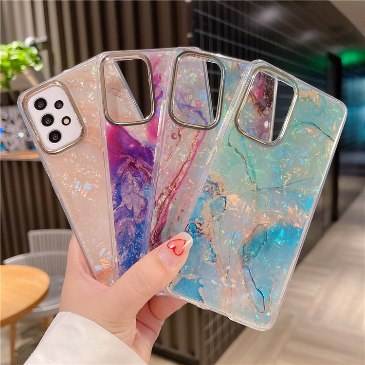 "Kauri Wasserfarben-Marmor Regenbogen-Fischschuppen S22 Handyhülle - Stoßfester Schutz & Stilvolles Design für Samsung S22, S21FE und mehr"