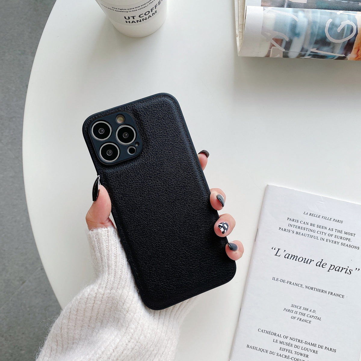 "Premium Leder Silikon Handyhülle, Stoßfest und Kompatibel mit iPhone Modellen"