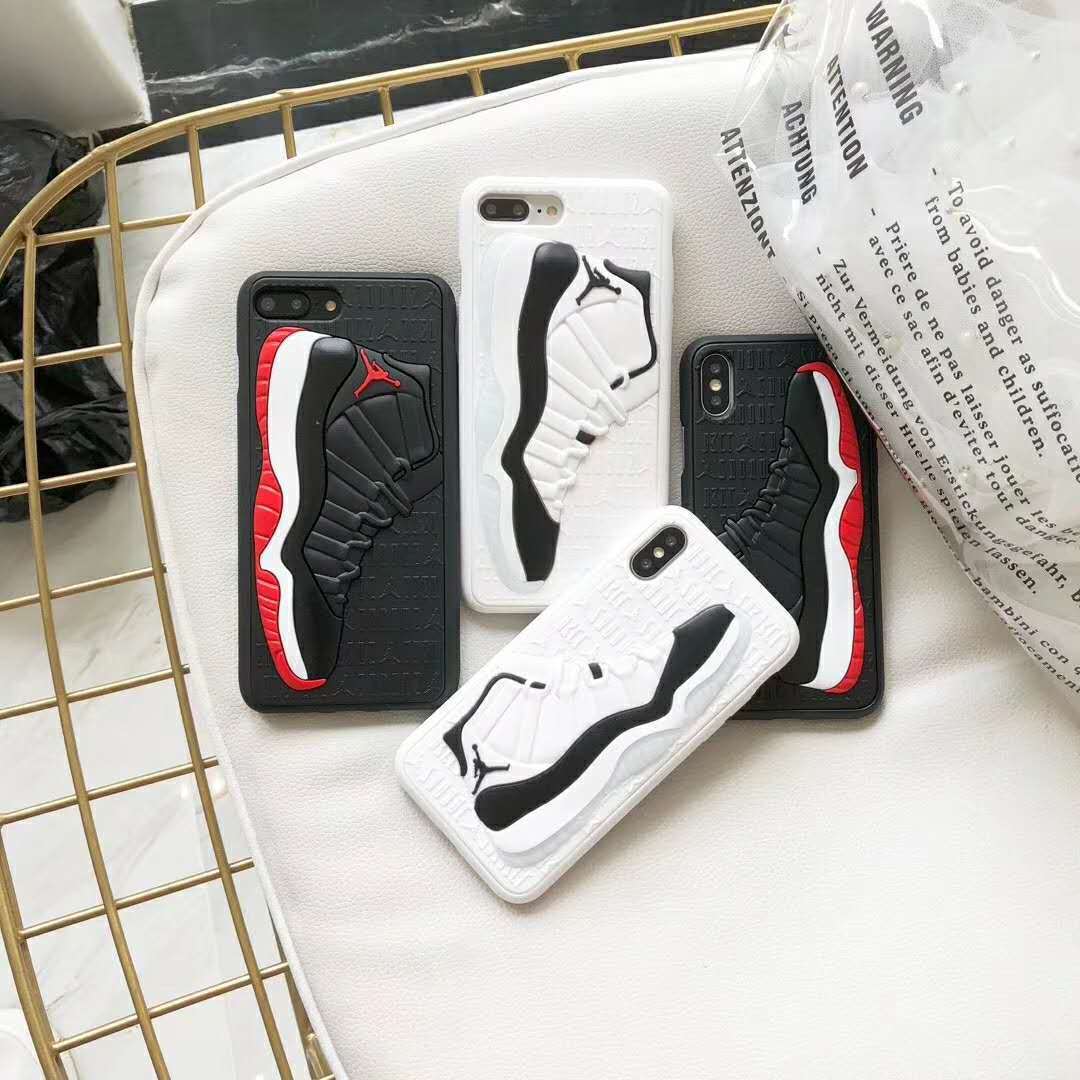 "Jordan Big Devil Sneaker Handyhülle - Kompatibel mit iPhone Modellen, TPU Material, Vielfältige Farben"